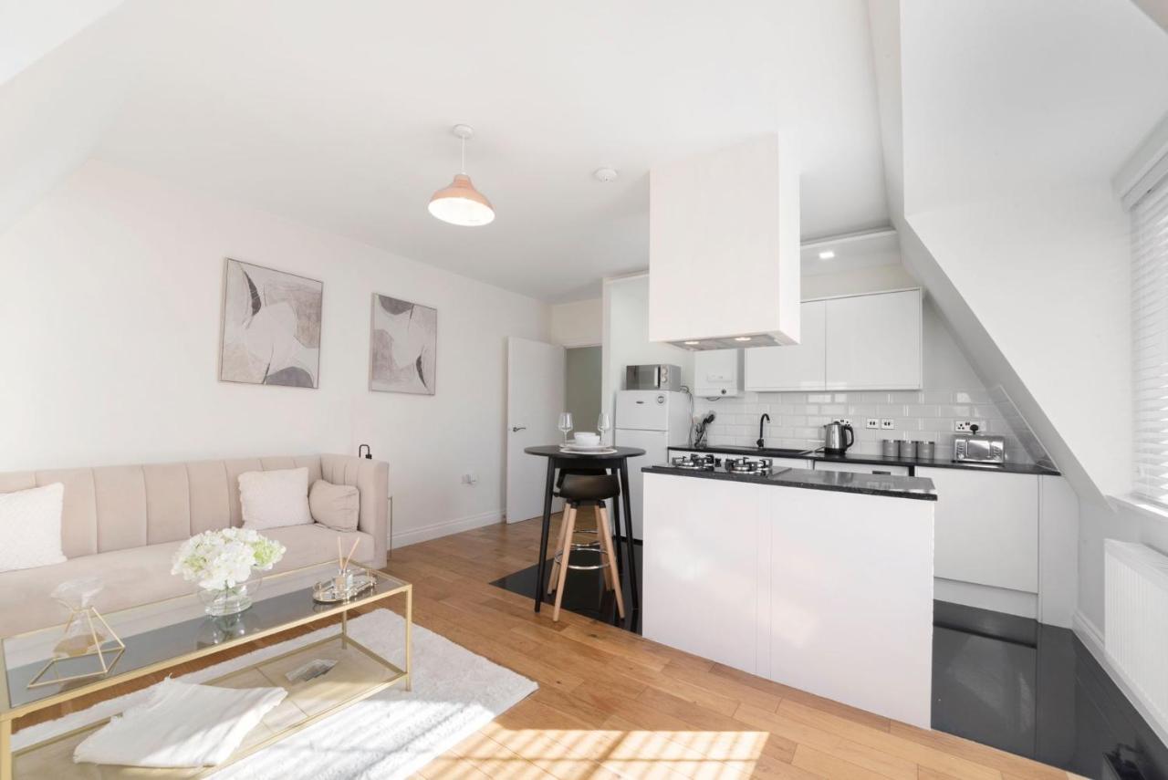 Spacious One Bed Loft Birchanger