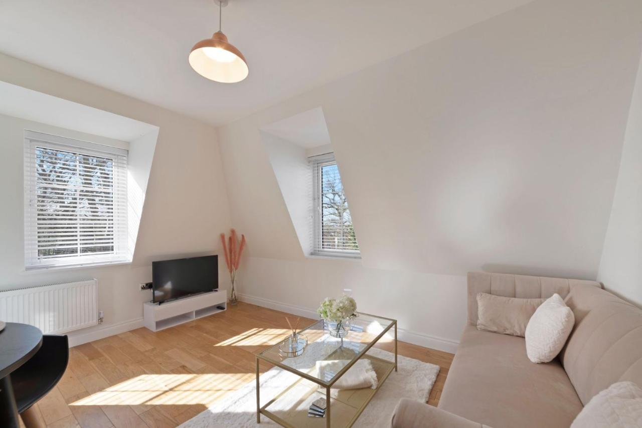 Spacious One Bed Loft * Birchanger